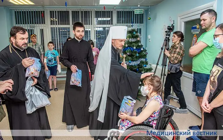 Митрополит Минский и Заславский Вениамин в ГКБСМП.