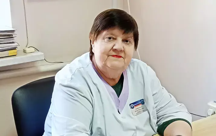 Место встречи — поликлиника. Уже сорок с лишним лет