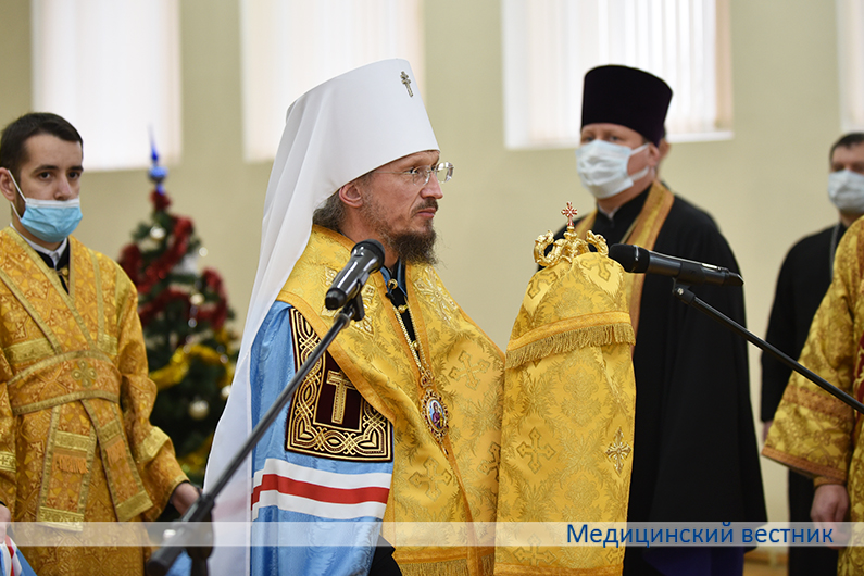 04.01.2021. минск. 6 - я больница молебенфото виталия гиля